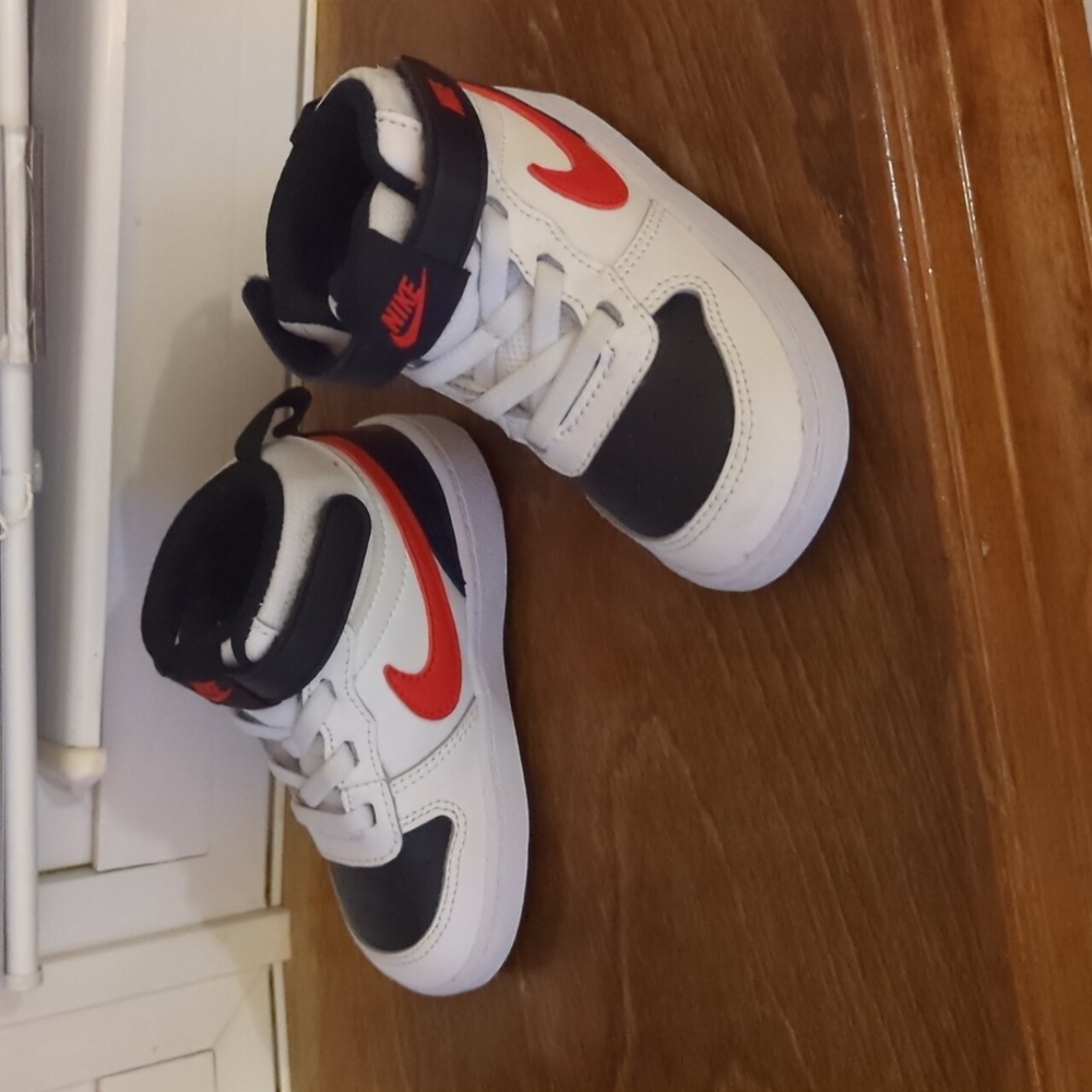 7c Toddler Nike high tops